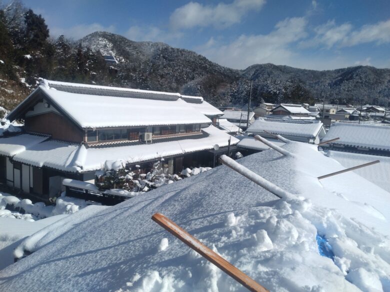 岐阜市瓦工事をしています。